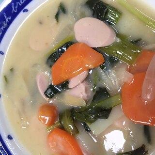 小松菜と魚肉ソーセージのクリームシチュー☆